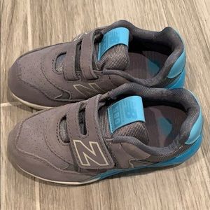New Balance Shoes 580